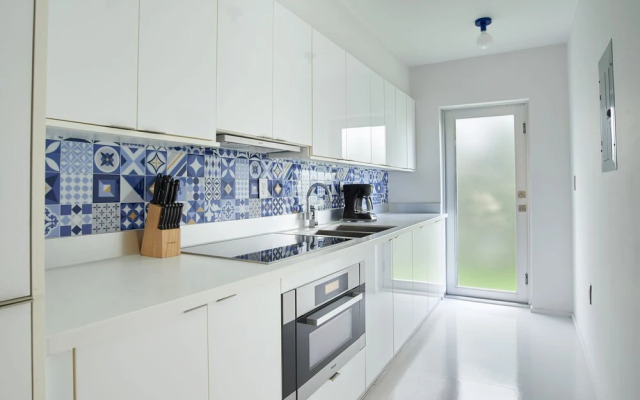 Sonder - South of 5th