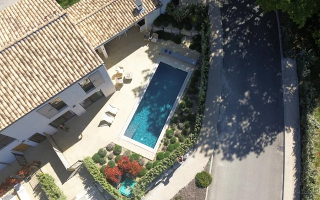 Villa Tica in Malauc ne