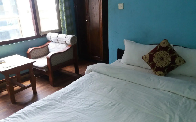 King's Land Hotel