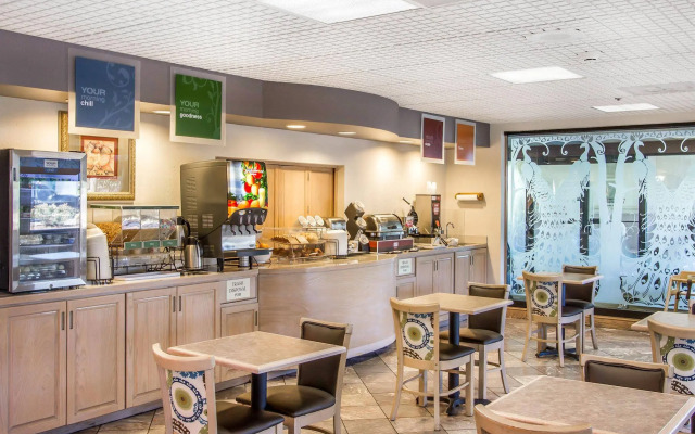 Quality Inn Columbia I-65