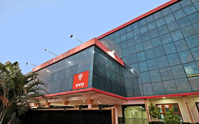 J P Palace by OYO Rooms