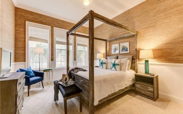 Sea Star Palace - Six Bedroom Home