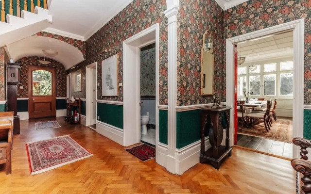 Waterfront Retreat in Hambleden