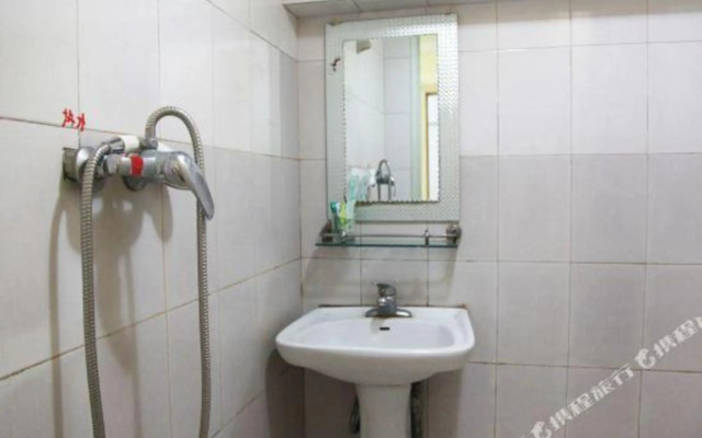 Huadu Hostel
