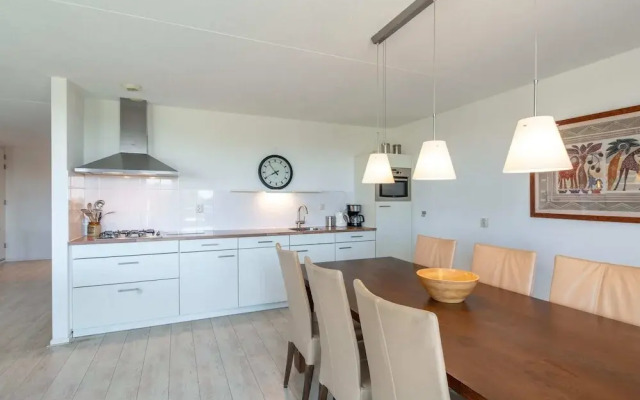 Modern Furnished Apartment at the Foot of Dunes