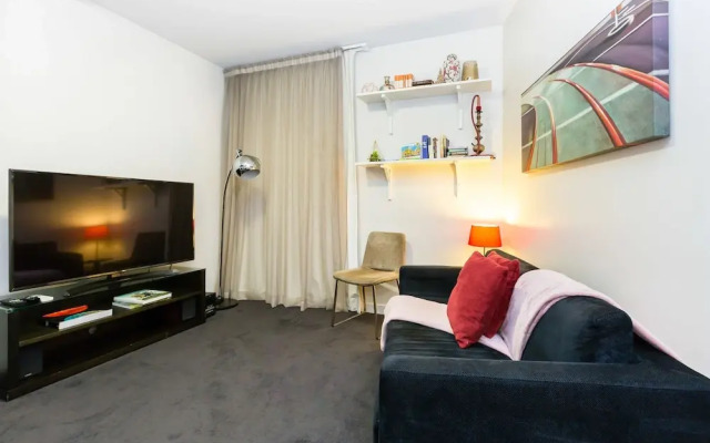 Imogen, Melbourne Studio Apartment
