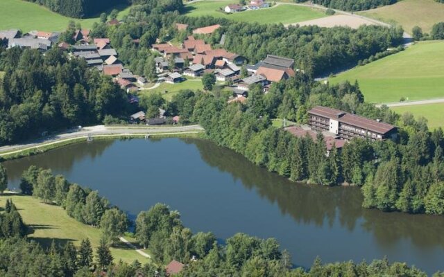 Dreiburgensee