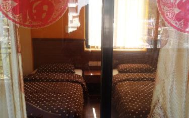 Lucky Inn