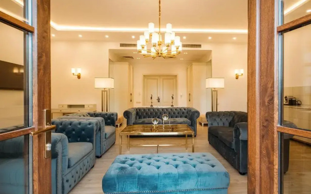 LETO Boutique Hotel
