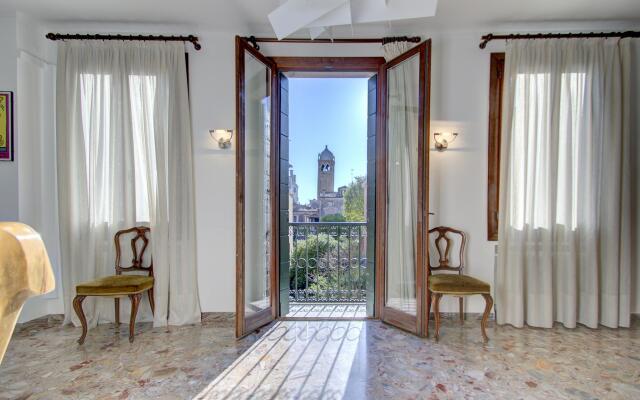 Sunny Canalview 4Pax, Wifi, Aircond