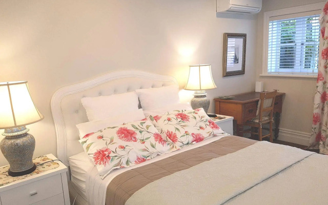 Ponsonby Manor