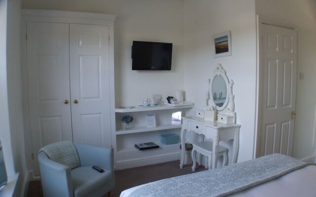 Tides Reach Guest House