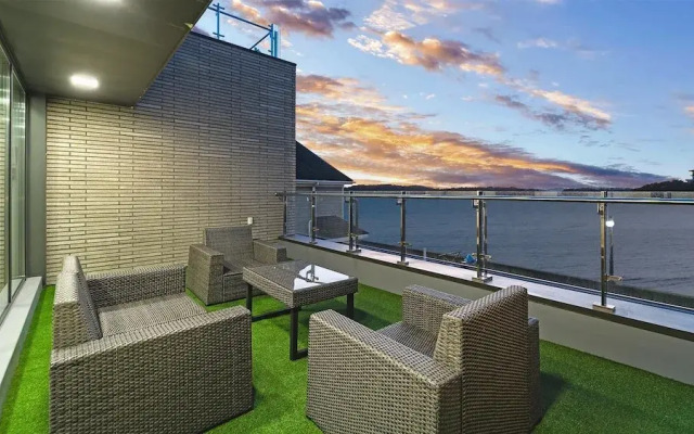 Daebudo Atiko Dokchae Pool Villa