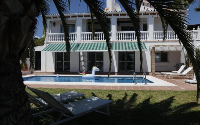 Camachuelo Holiday Home