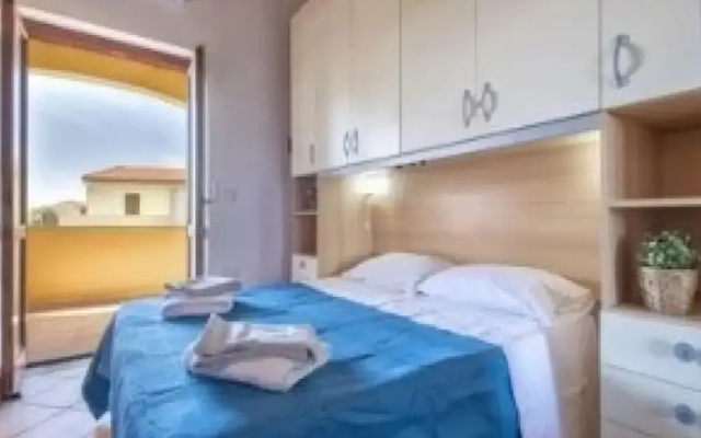 Cozy Flat Just Steps From the Beach