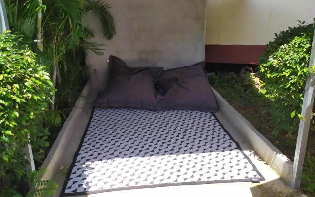 Baansanook Bungalows & Pool