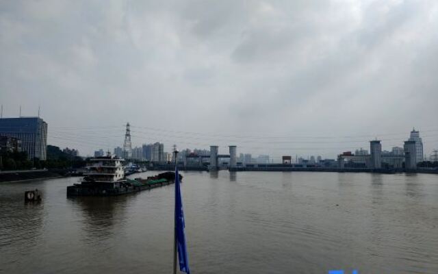Echarm Hotel (Yichang Huoche Dongzhan)