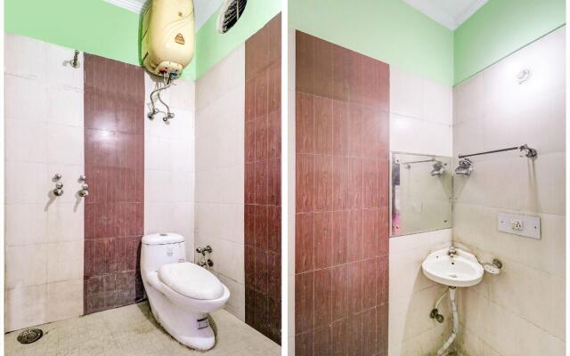 SPOT ON 77870 Maa Gayatri Guest House