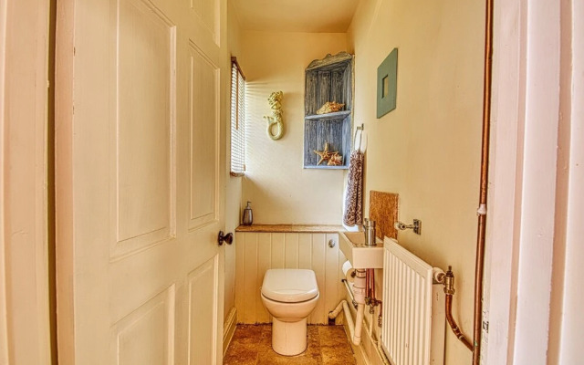 Ghar Homes - Bath Large Family Home