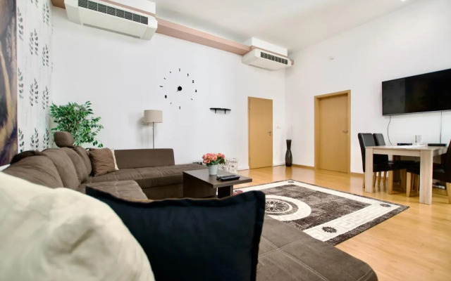 Premium Apartment by Hi5 - Vitkovics Suite