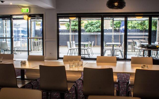 The Sunnyside Tavern, Broadmeadow