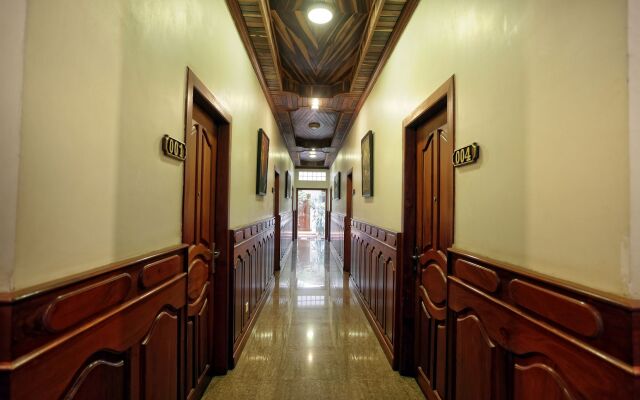 Forest King Hotel