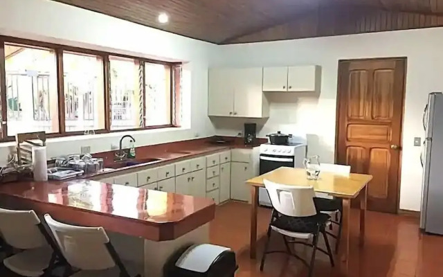 La Casa de Cariari Al Golf