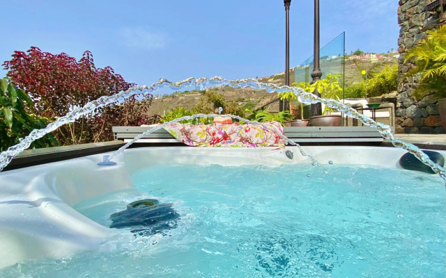 Casa Lava Luminosa y con Magníficas Vistas