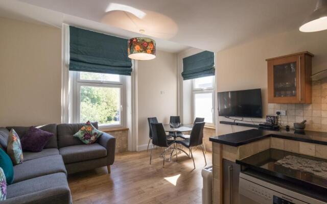 Kingsway Apartment