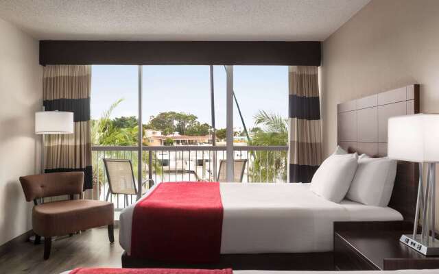 Ramada by Wyndham Sarasota Waterfront