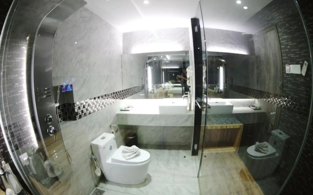 HereHotel