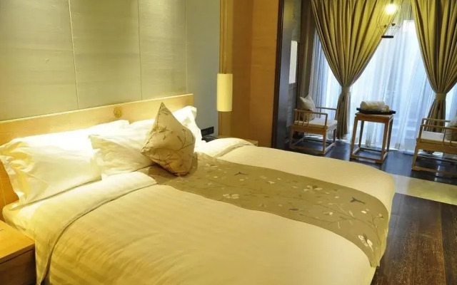 Huaqing Palace Resort & Spa