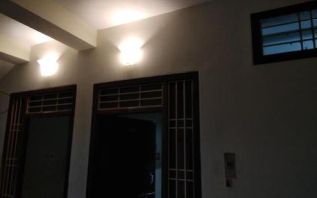 Muthu guest house
