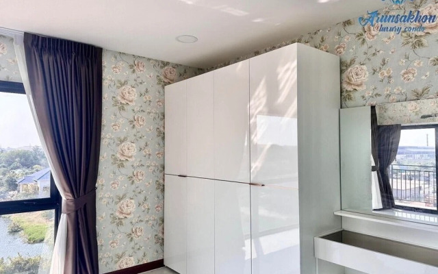 arunsakhon luxury condo