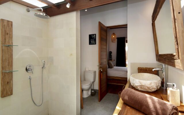 Villa Waterlily by Villa Finder