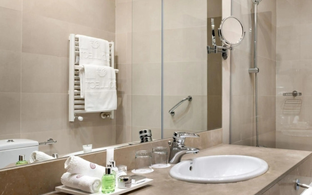 NH Collection Granada Victoria Hotel
