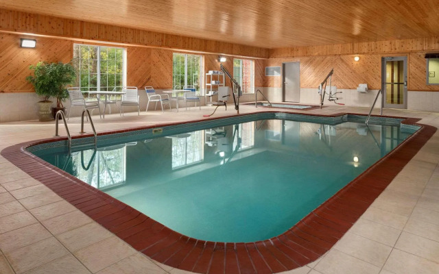 Country Inn & Suites by Radisson, Lima