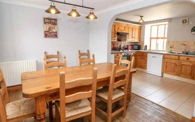 The Tom Wragg Suite