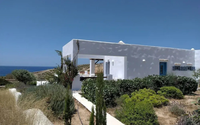 Seaside Villa Costal Vibes Walk to Beach