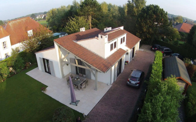 B&B Yaca