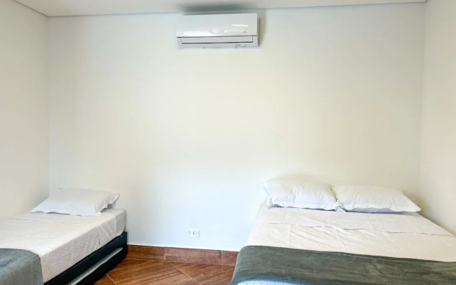 Timo Flat a Beira mar na Praia de Guaratuba SP