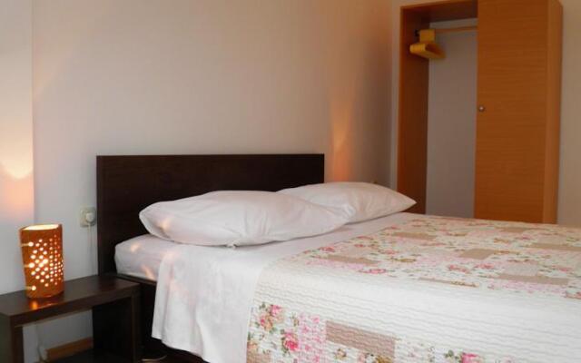 Apartments Trošt 40