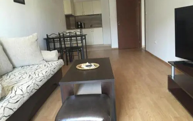 Golden Dunes Primorsko Apartments