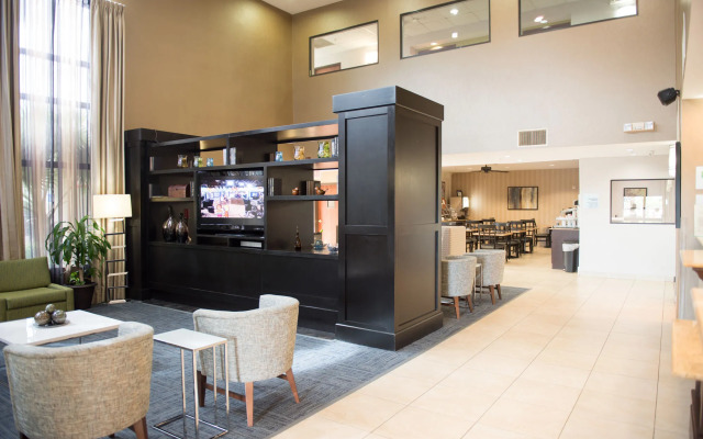 Holiday Inn Express Houston N-1960 Champions Area
