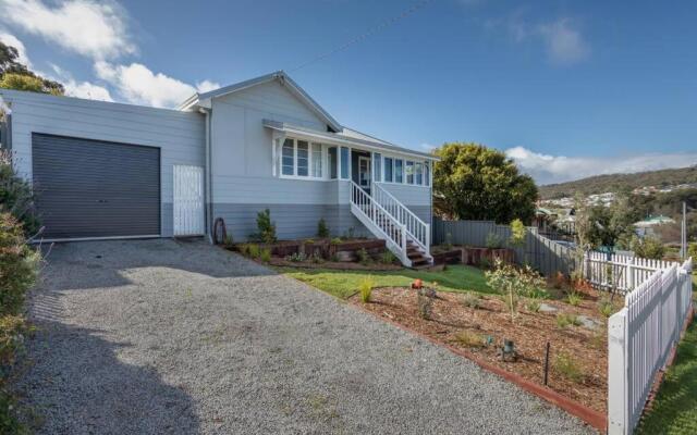 West View Cottage by the BnB Collection