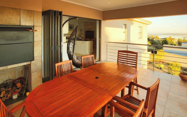 Sa-Ais, Langebaan 6-sleeper