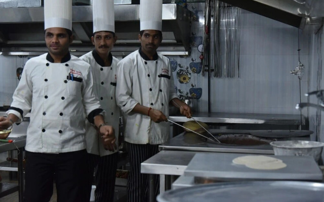 HOTEL MAMTA INTERNATIONAL , BIHARSHARIF - Nalanda- Bihar