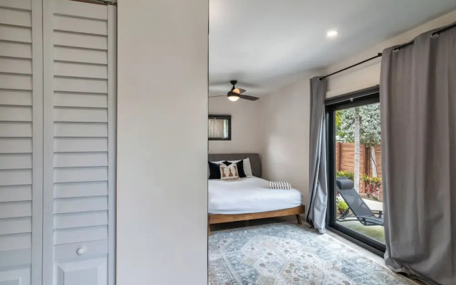 Palm Paradise Retreat Sleeps 4