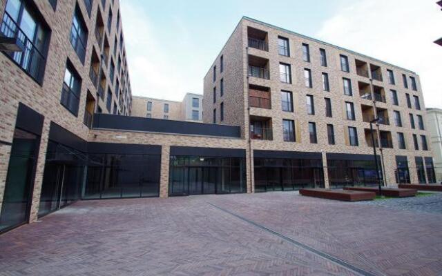 Top floor luxury apartment