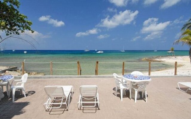 Coral Sands Resort, Grand Cayman, Cayman Islands